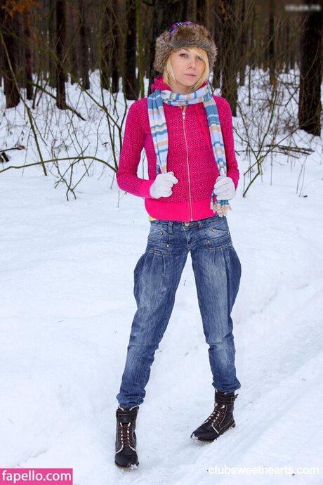 Alice Wonderbang erwachsene nackt fotos