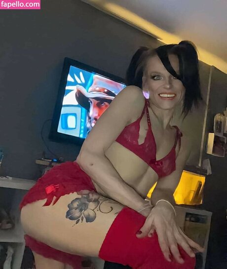 Melinda Noutch kunst heiße galerie