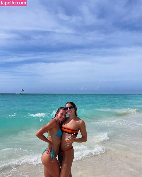 Katie Douglass kostenlose hübsche archiv