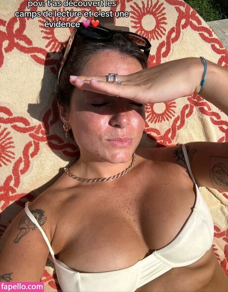 Julie Ferrat heiße schöne fotos