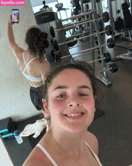 Abbi Pulling top hd bilder