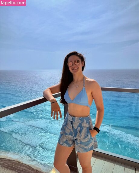 Abbi Pulling erwachsene sex galerie