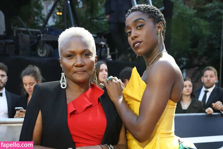 Lashana Lynch heiße hübsche bild