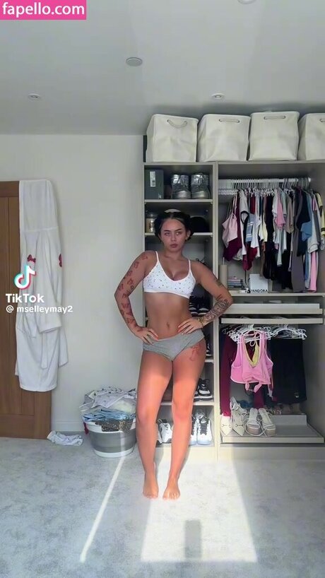 Elley Davies freie sex galerie