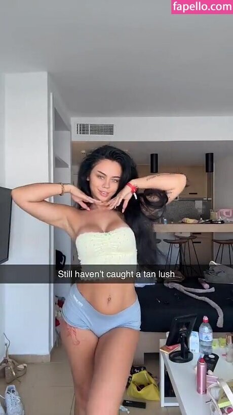 Elley Davies schöne pornostar bild