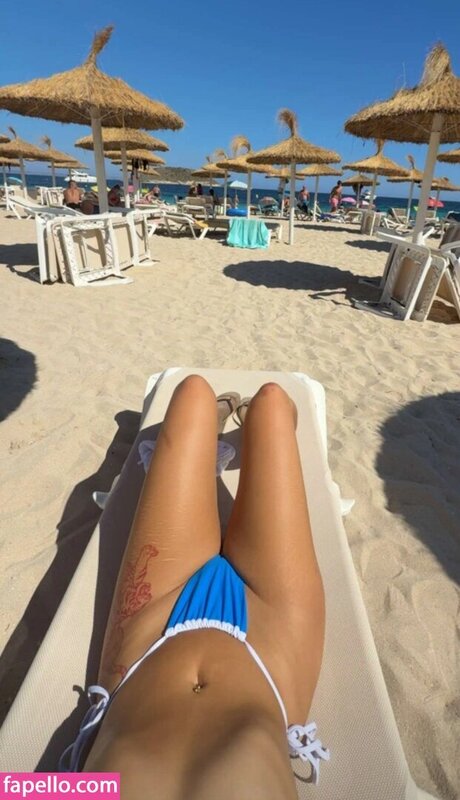 Elley Davies erwachsene kunst bild