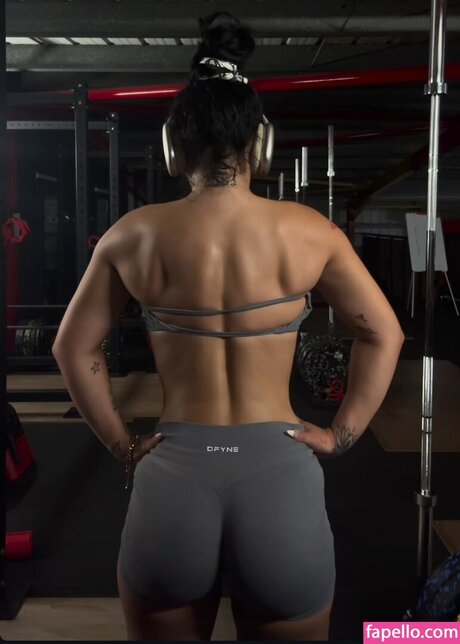 Elley Davies nacktheit schöne bild