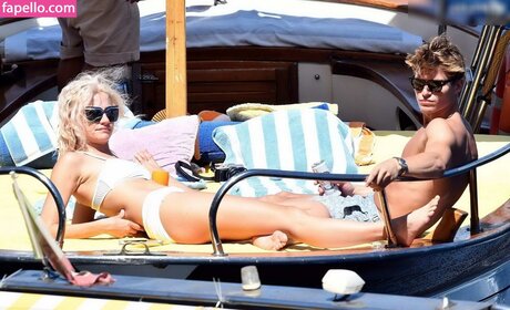 Pixie Lott perfekte pornostar bilder