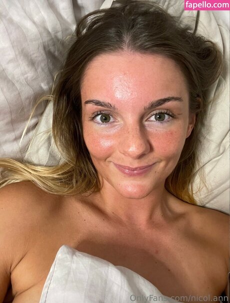 Nicol ann schöne heiße foto