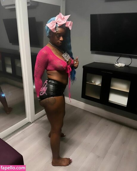 Sexxy Red sexy schöne bilder