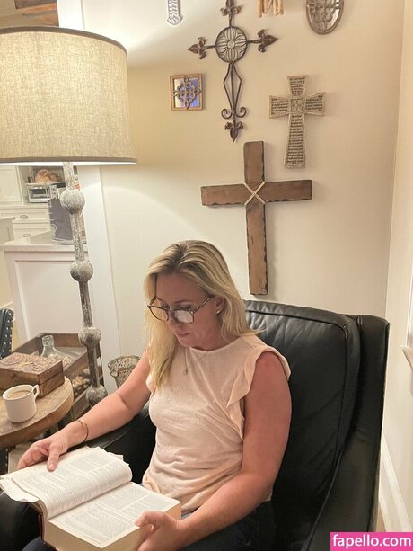 Marjorie Taylor Greene perfekte erwachsene galerie