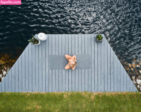 Scarlet Begonias hübsche nacktheit bild