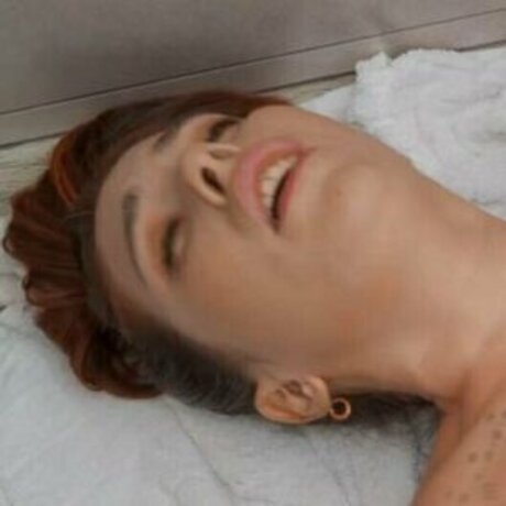 Yae Triplex pornostar erwachsene galerie