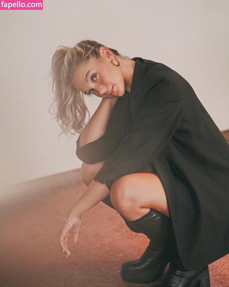 Lara Spengler erwachsene nackte galerien