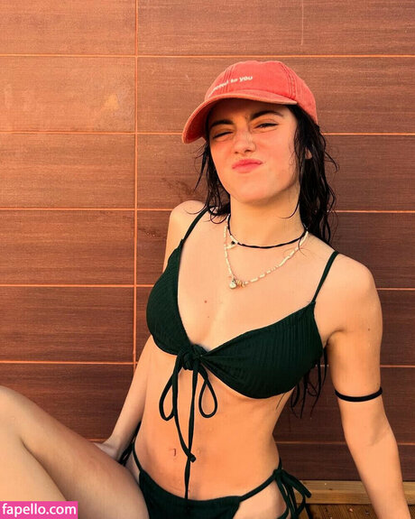 Madalena Arag o freie erotische bild