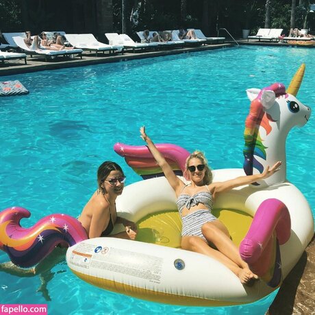 Lisa Gilroy schöne freie galerie