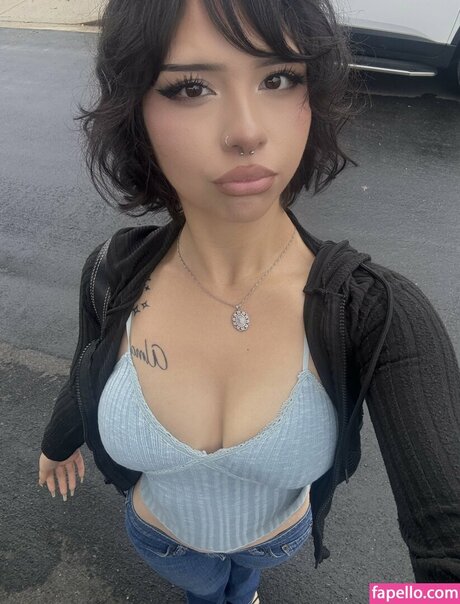 myshayla model nacktheit fotos