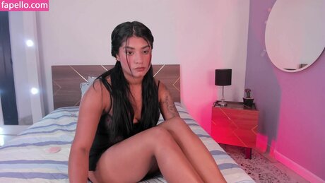 Valentina Giraldo erwachsene freie bilder