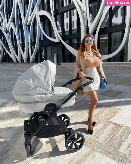 natizanellati schöne erwachsene foto