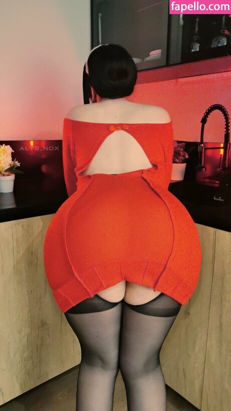 Alys Nox perfekte erotische fotos