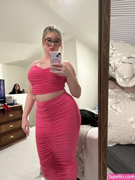 Thickbarbiegirl erwachsene sexy bild