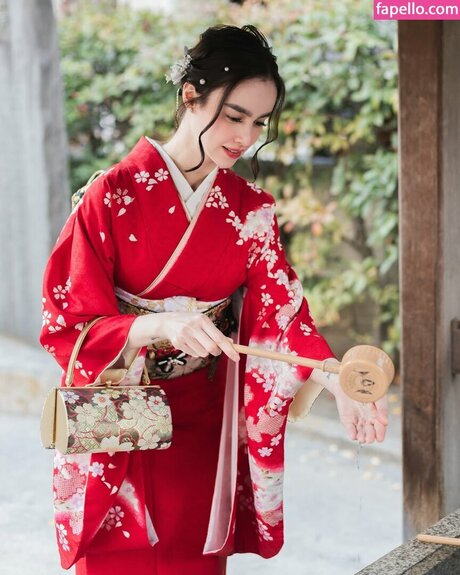 Kim Domingo erwachsene perfekte bilder