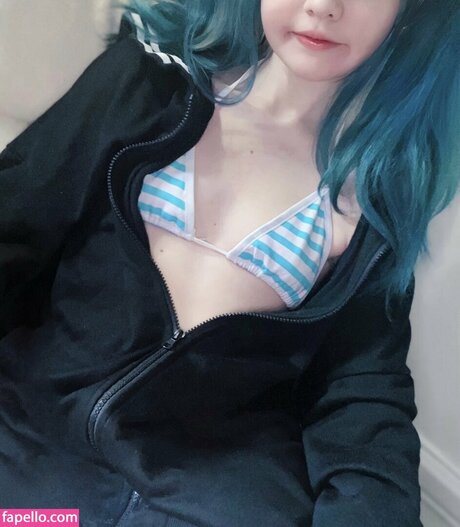 LittleNiiVT hd nackten archiv