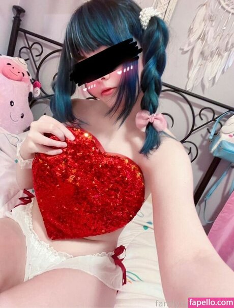 LittleNiiVT pornostar sexy fotos