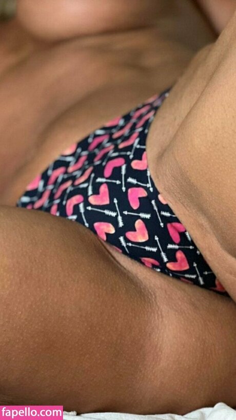 Abby Valezquez kunst sexy galerie