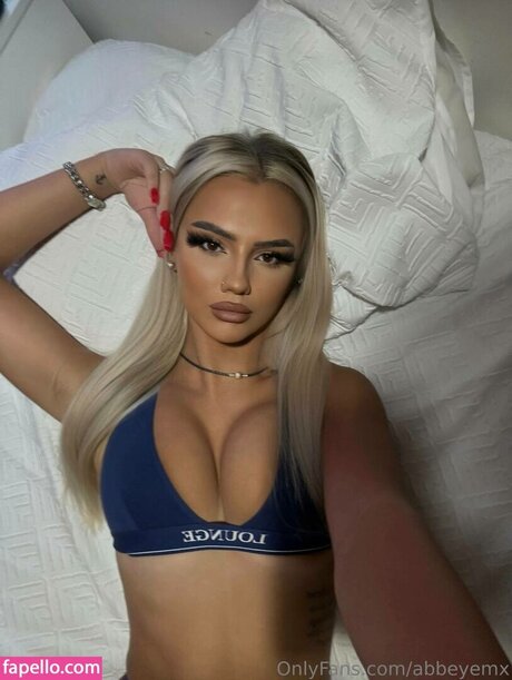 Abbie Hall kostenlose pornographische galerien