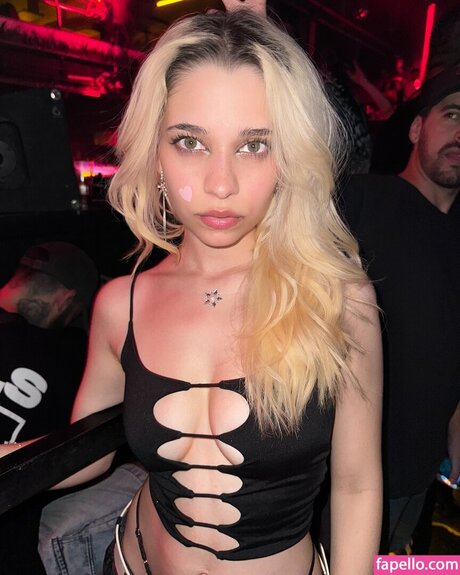 azura0618 kunst erotische bild