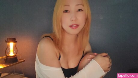 Nalbi ASMR erwachsene nackt foto