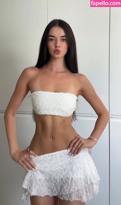 yoga asiatische onlyfans freie nackt galerie