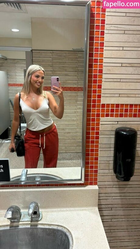 Cloud ASMR sexy exklusive bild