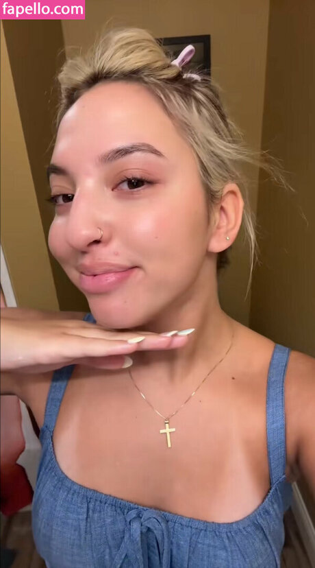 Cloud ASMR exklusive pornografische bild