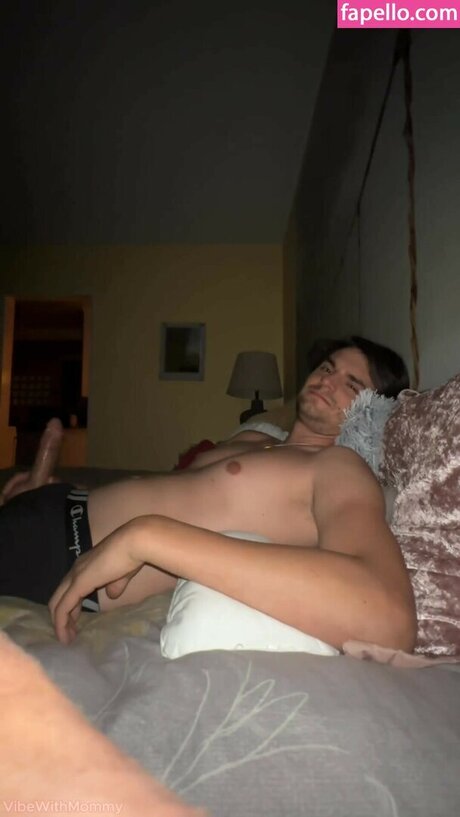 VibeWithMolly freie nackte galerie