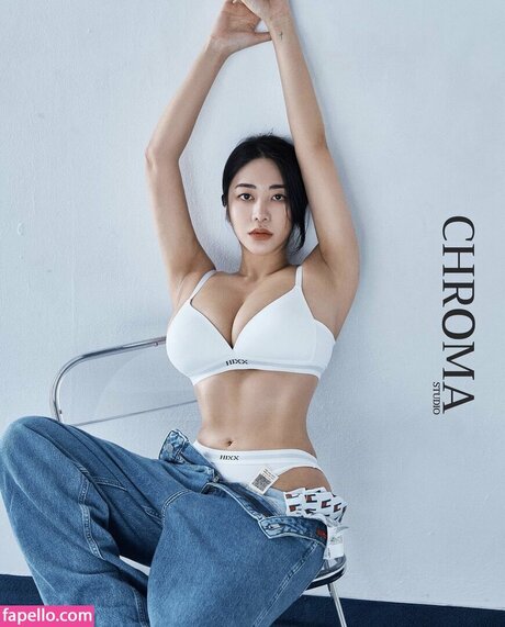 Tasha Young heiße nackte bild