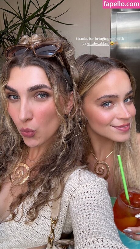 Alexa Blair Robertson model exklusive archiv