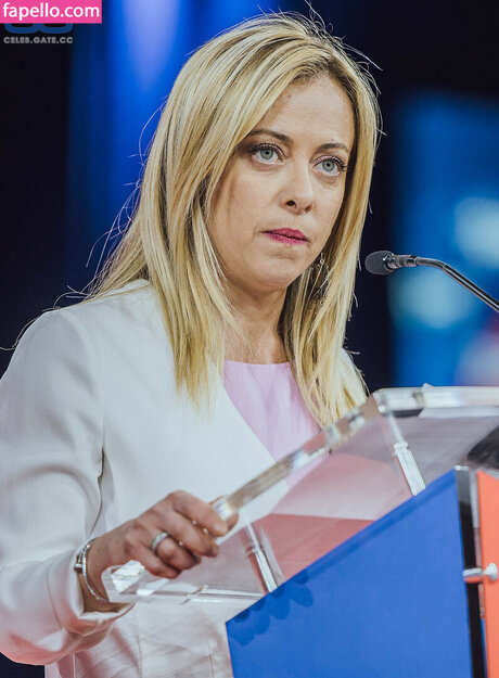 Giorgia Meloni nacktheit bilder