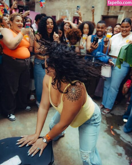 Maleni Cruz nackt schöne bilder