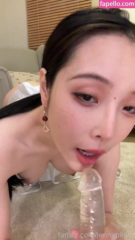 Jenny Pinky nette pornostar bilder