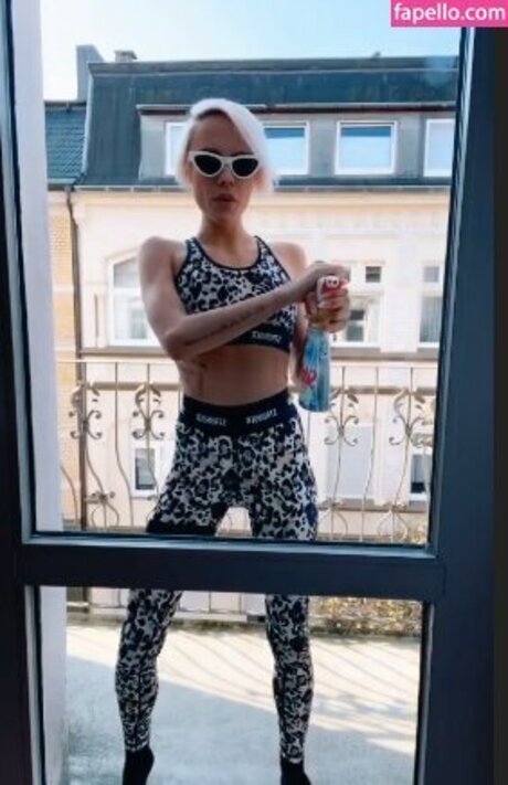 Miri Be perfekte nacktheit fotos