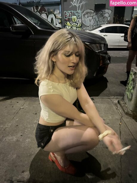 Squirtstain perfekte nacktheit galerie