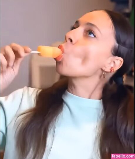 Ceyda Kasabal_ pornostar nackt bild