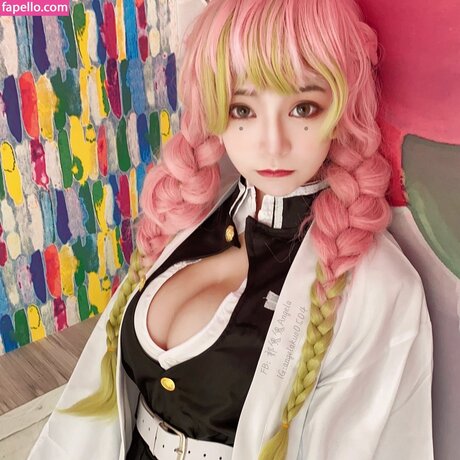 Angelakuo hd sexy bilder