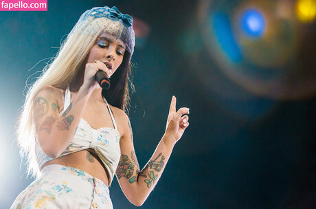 Melanie Martinez nacktheit pornostar galerie