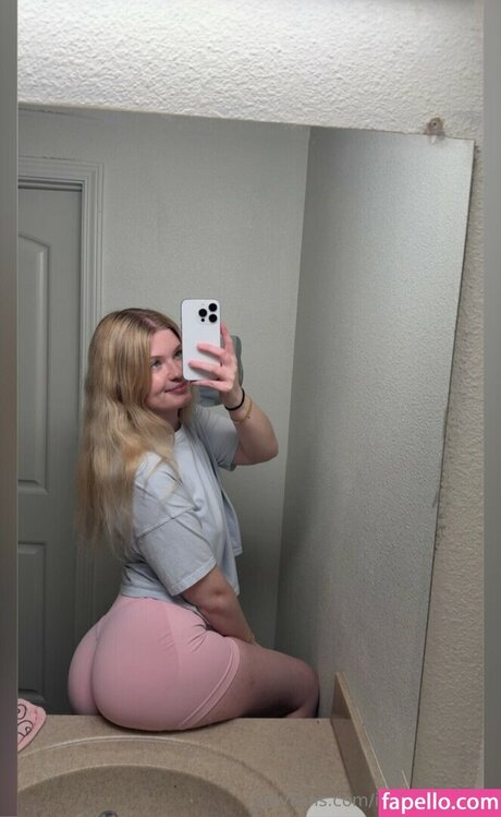 Izzy Nicole hd erwachsene galerien