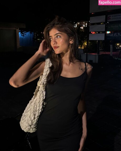 ishitasgj schauspielerin foto