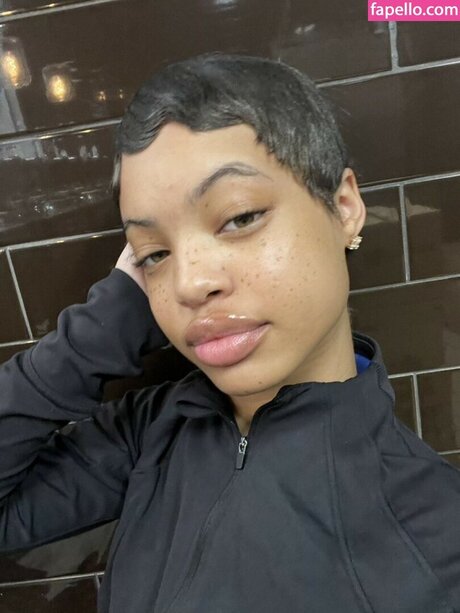 Kimaya nichelle pornostar nette foto