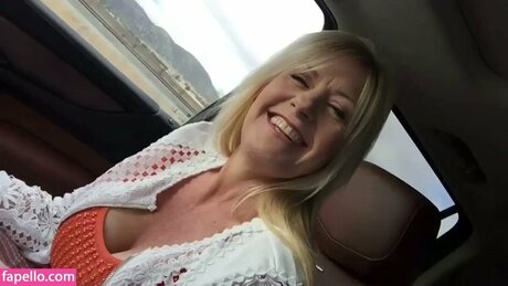 Laura Dotson perfekte nackt fotos